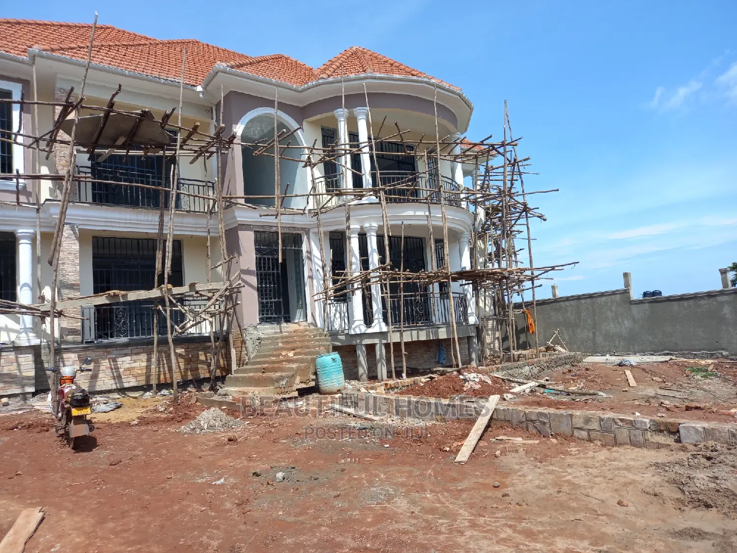 Furnished 6bdrm Mansion in Kigo Lake View, Makindye for sale in Makindye