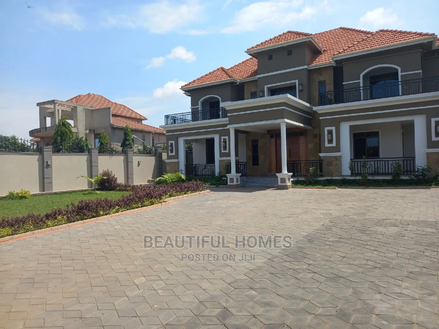 Furnished 6bdrm Mansion in Munyonyo Lake View, Central Division in Central Division