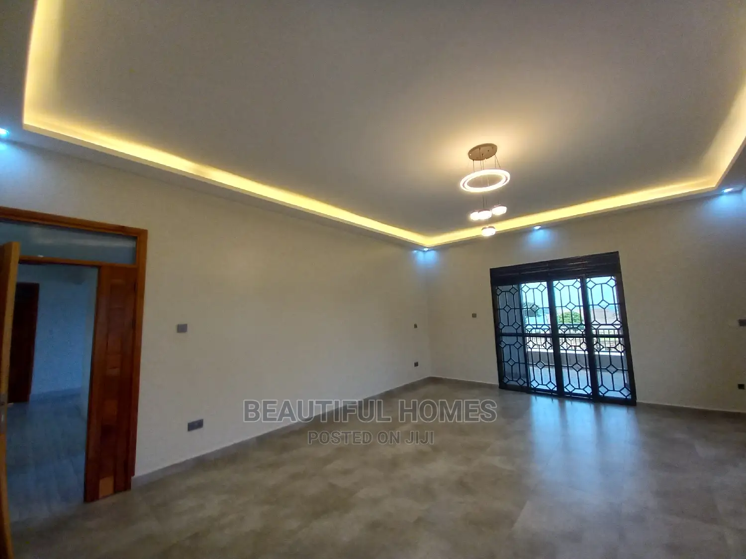 Furnished 6bdrm Mansion in Munyonyo Lake All, Makindye for sale in Makindye