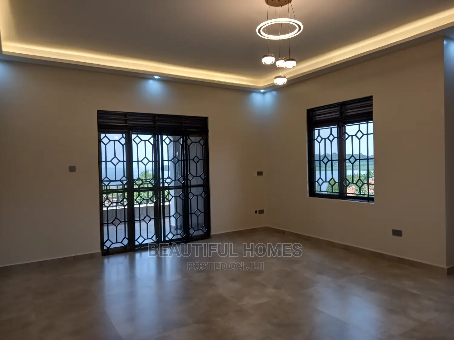 Furnished 6bdrm Duplex in Munyonyo Modern Lake, Makindye for sale in Makindye