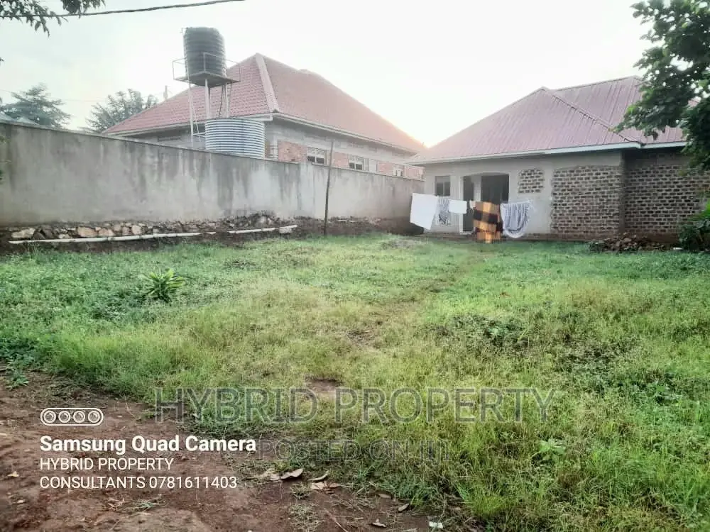Prime Plots for Sale at Wakiso~Kavumba Along Hoima Road IV. in Wakiso / Wakiso