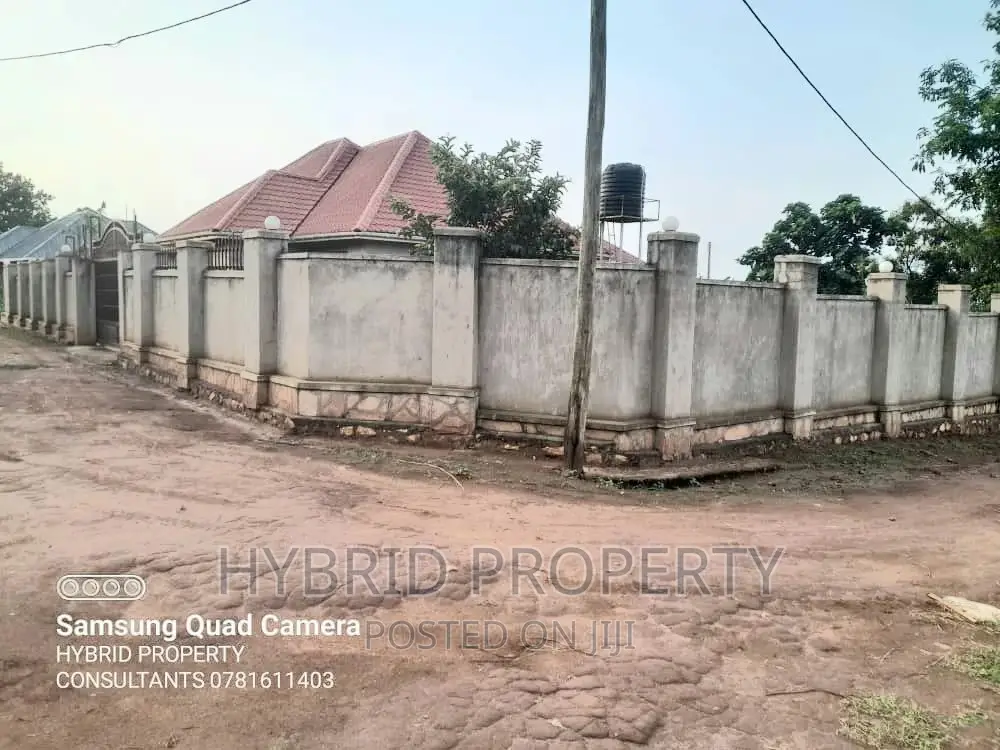 Prime Plots for Sale at Wakiso~Kavumba Along Hoima Road IV. in Wakiso / Wakiso