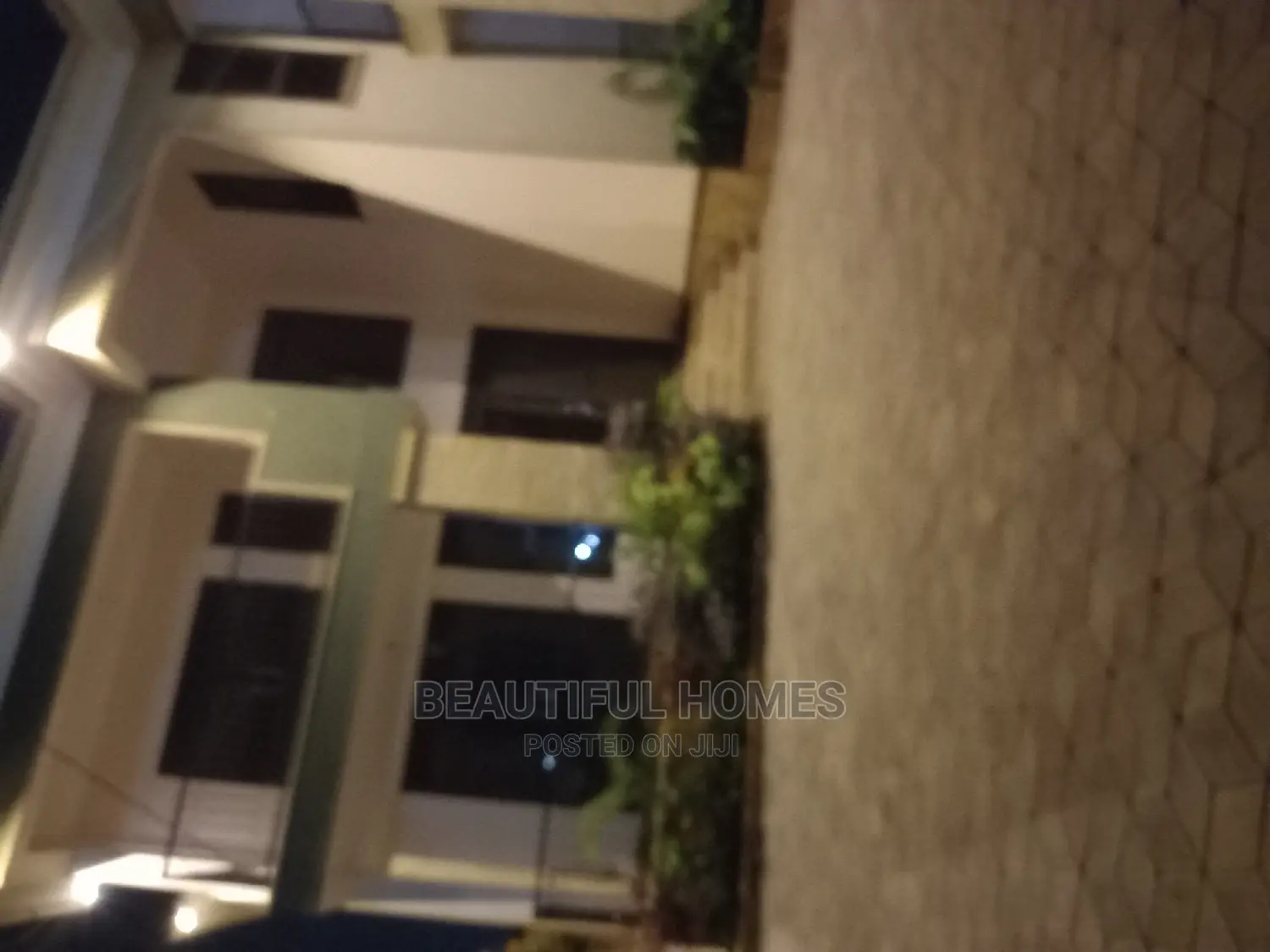 Furnished 5bdrm Duplex in Kira All Tarmack, Central Division for sale in Central Division
