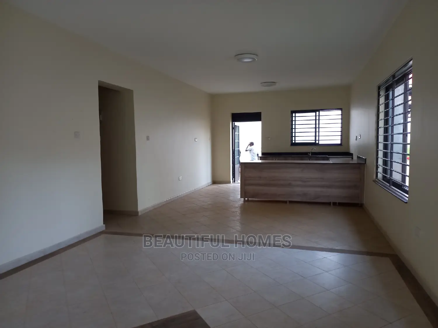 Furnished 4bdrm House in Kira Corporate for sale in Kira