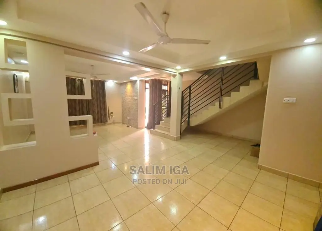 4bdrm Townhouse / Terrace in Kololo Property, Central Division in Central Division