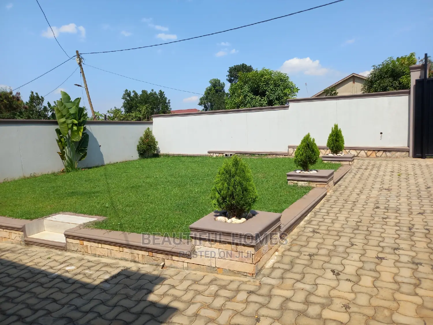Furnished 4bdrm House in Kira for sale in Kira