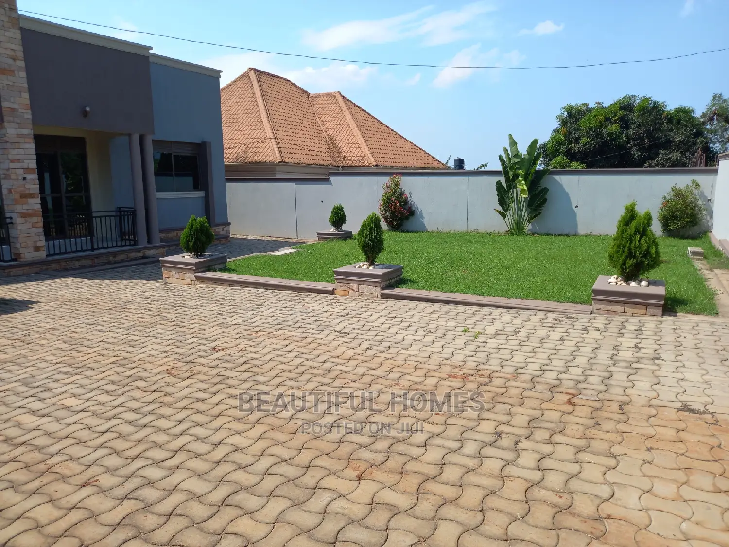 Furnished 4bdrm House in Kira for sale in Kira
