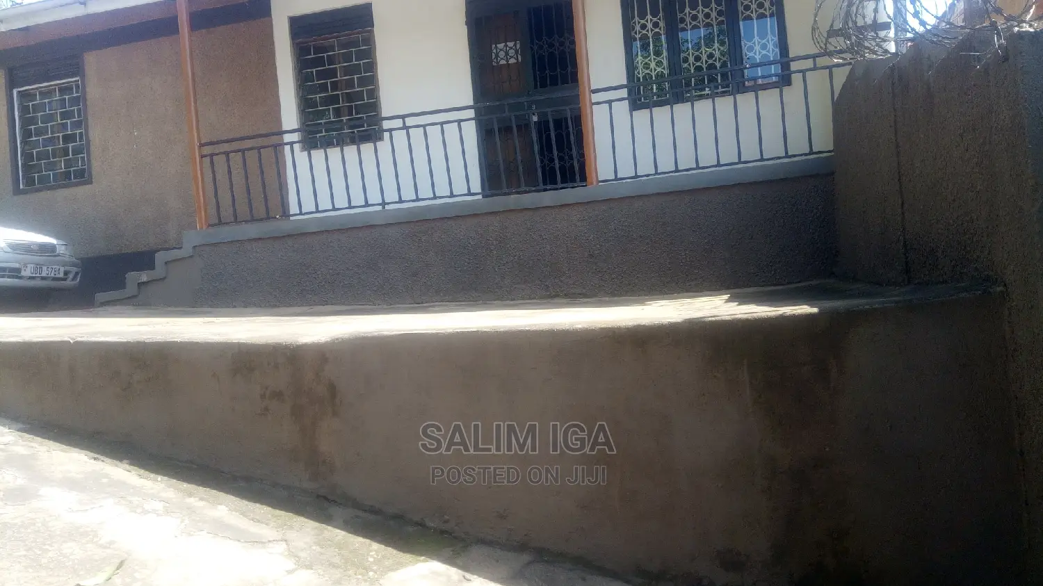 4bdrm Bungalow in Kololo Property, Central Division for rent in Central Division