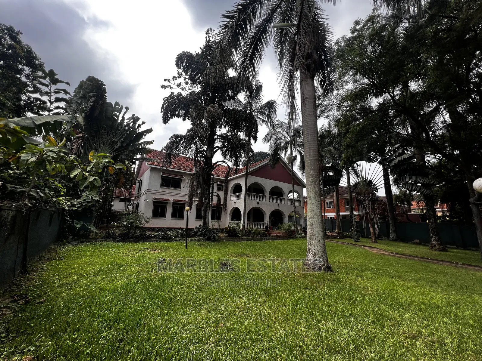 8bdrm House in Bugolobi, Central Division for sale in Central Division