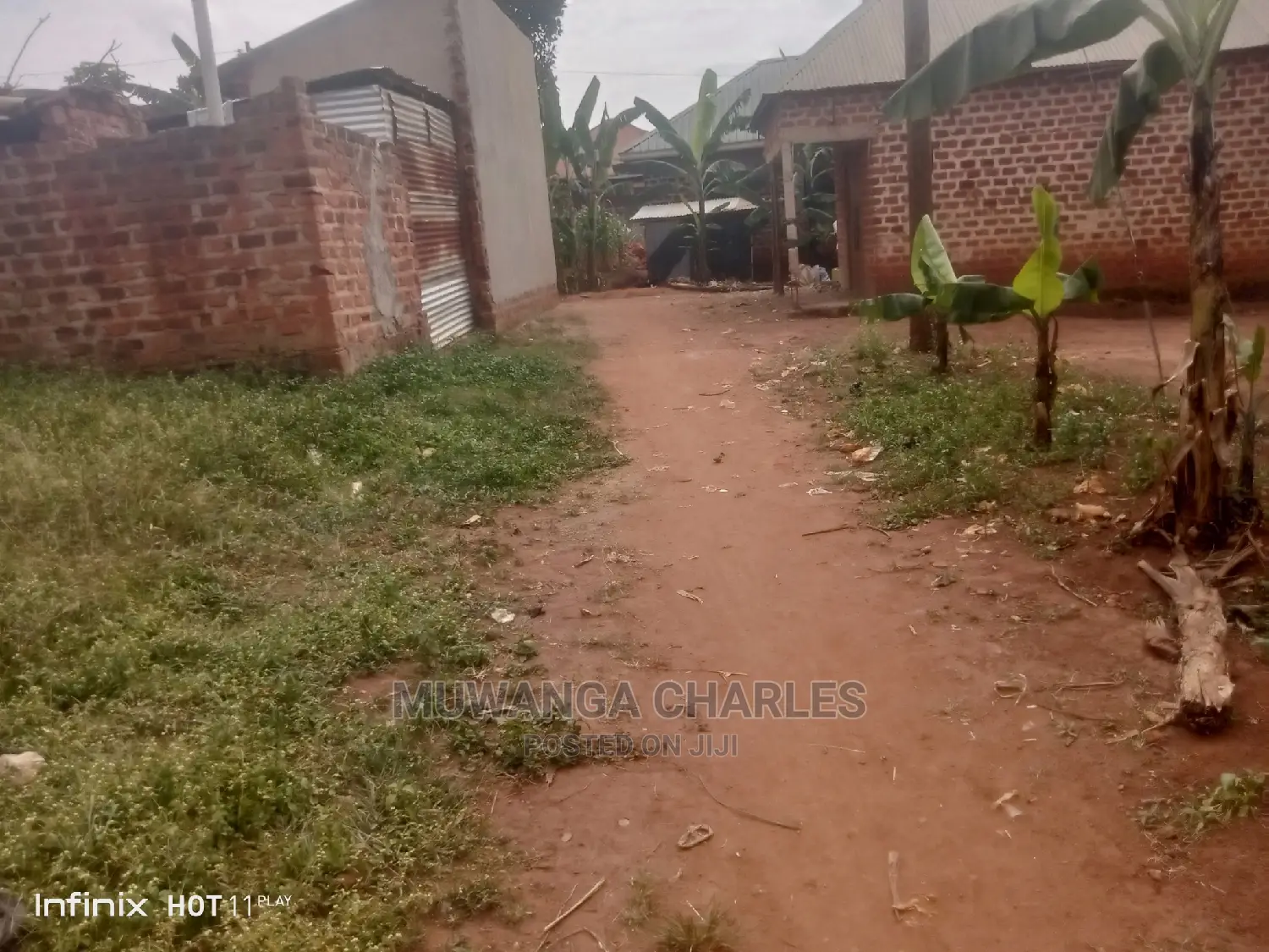 Plot in Gayaza Nakwero on Quick Sale in Central Division