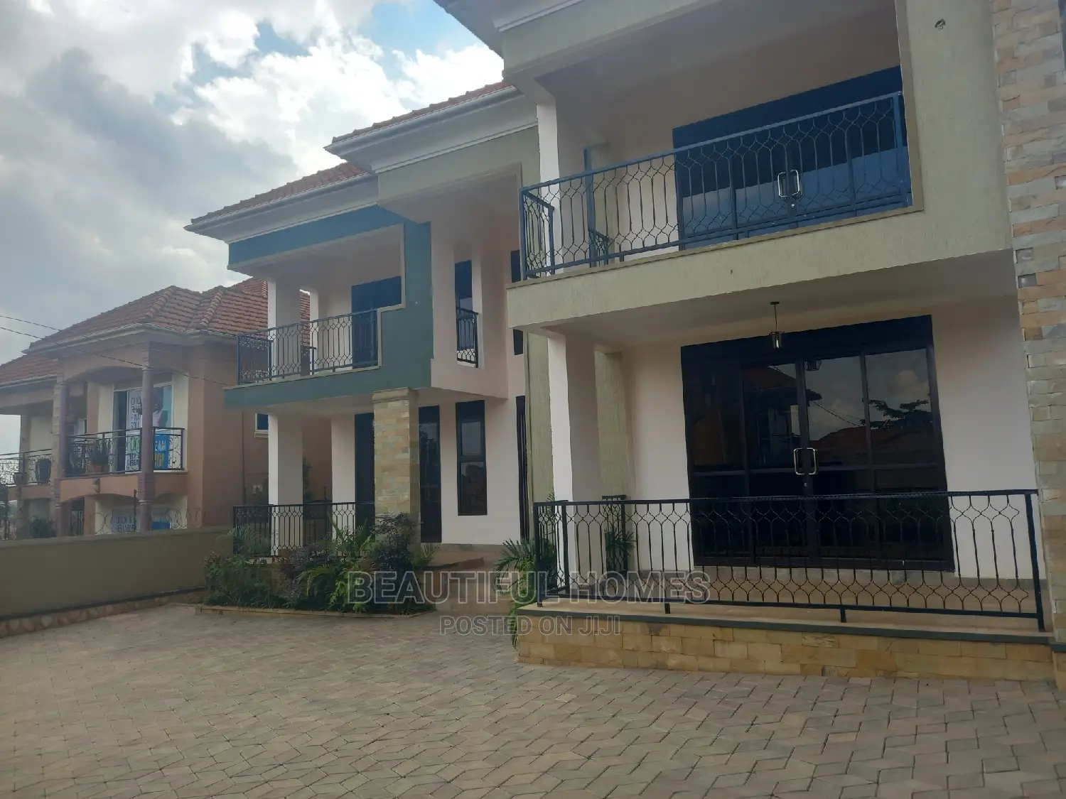 Furnished 6bdrm House in Kira for sale in Kira
