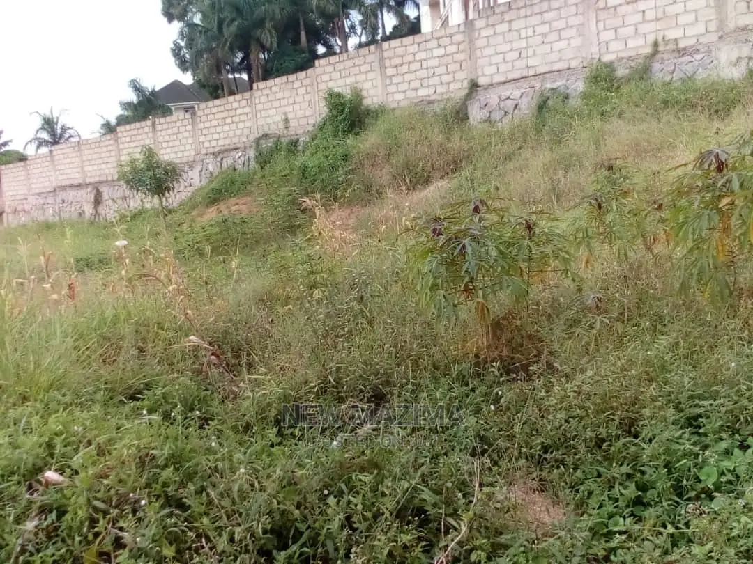 35 Decimals on Forced Sale in Heart of Buziga Heights in Central Division