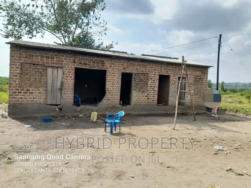 Fertile 100acres of Land for Leasing/Rent at Kalege~Busunju. in Ssekanyonyi