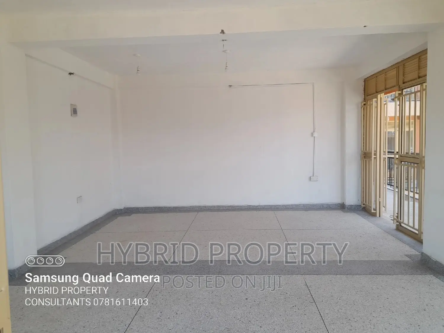 Beautiful Shops for Renting at Wakiso Town~Hoima Road. in Wakiso / Wakiso