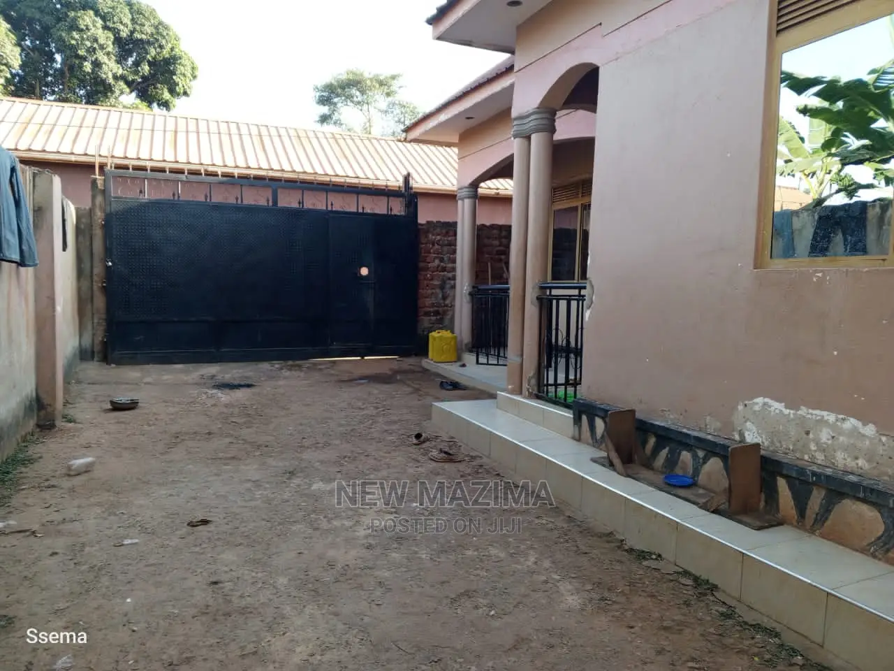2bdrm Bungalow in Bulenga Town, Central Division for sale in Central Division