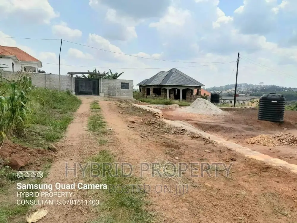 Prime Plots for Sale at Wakiso~Bugwanya Along Hoima Road II. in Wakiso / Wakiso