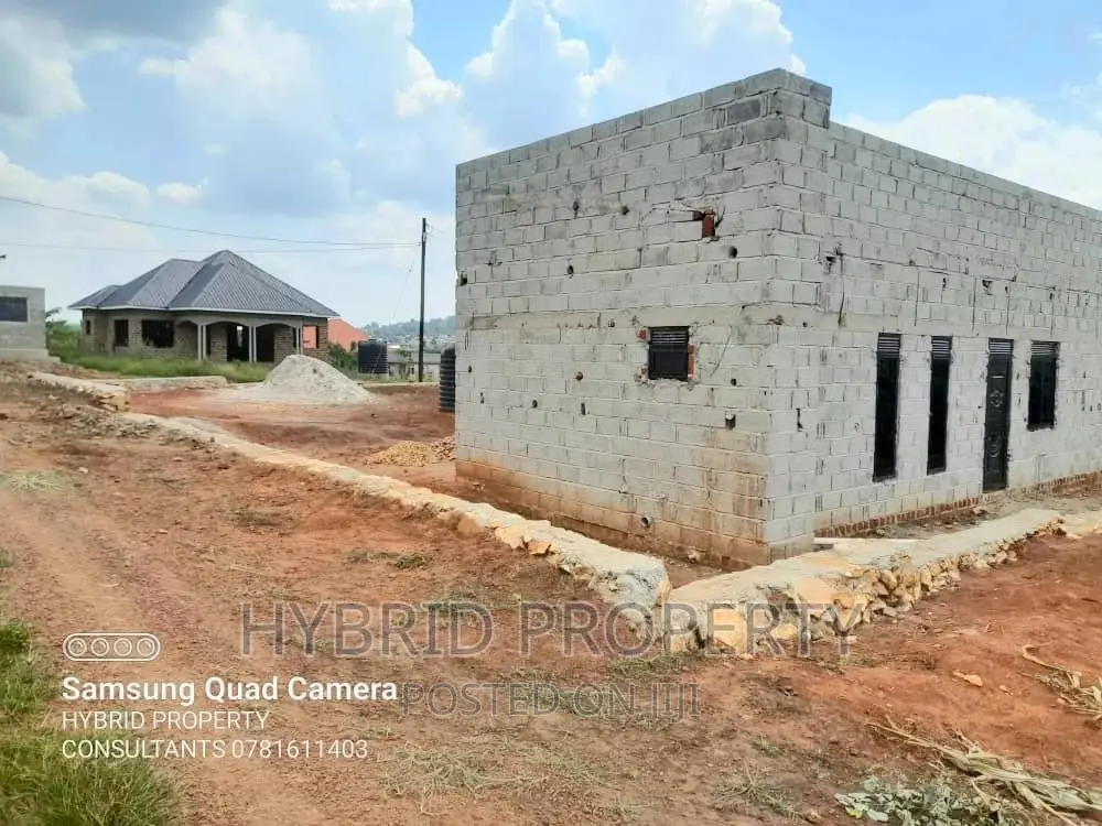 Prime Plots for Sale at Wakiso~Bugwanya Along Hoima Road II. in Wakiso / Wakiso