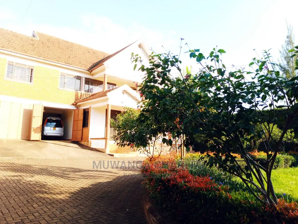 6bdrm Duplex in Fs Properties Ltd, Nakawa for sale in Nakawa