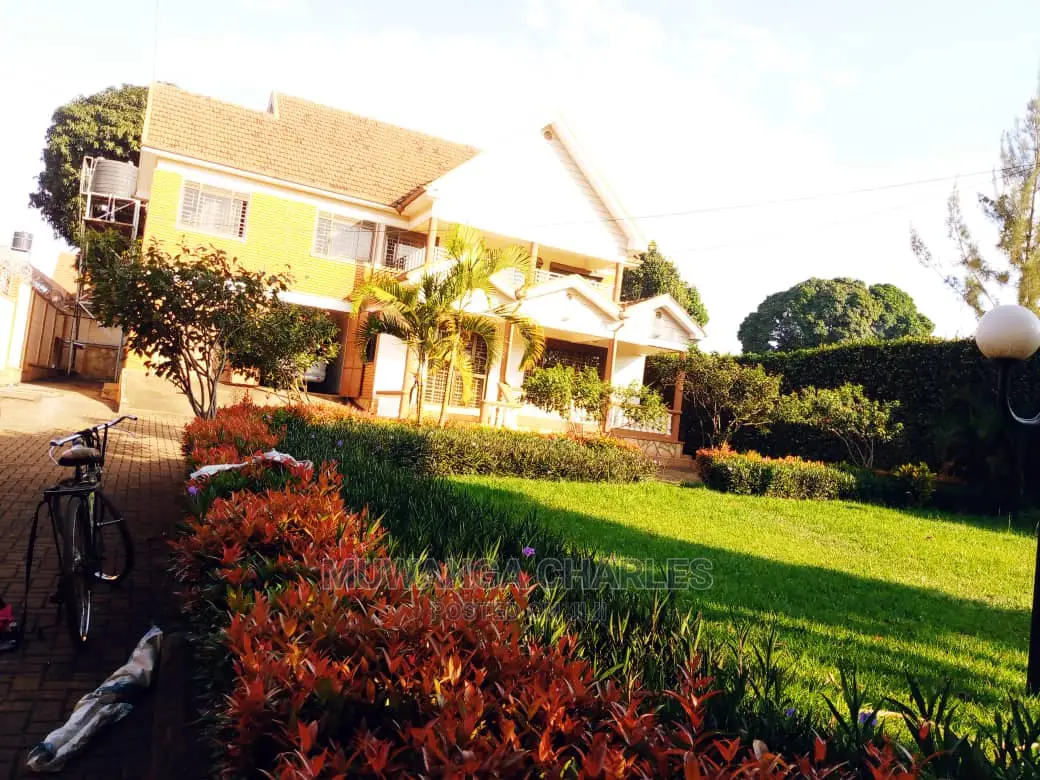 6bdrm Duplex in Fs Properties Ltd, Nakawa for sale in Nakawa