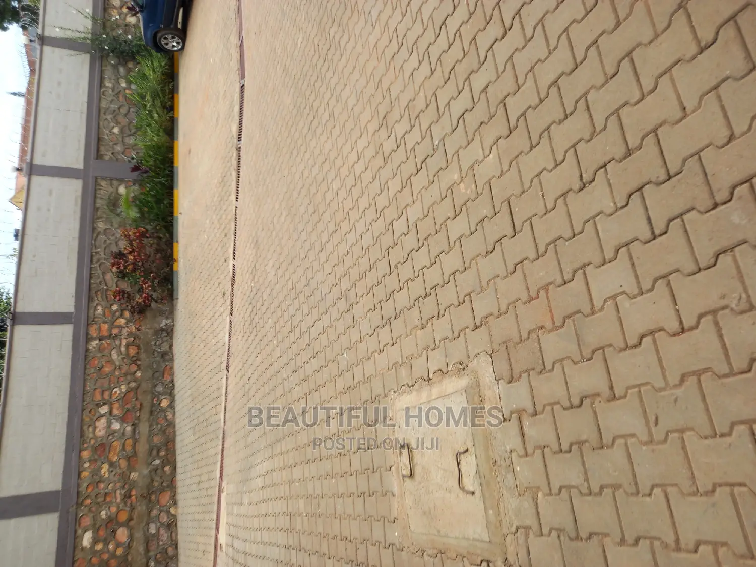 Furnished 3bdrm House in Nakwero Wealthy, Kira for sale in Kira