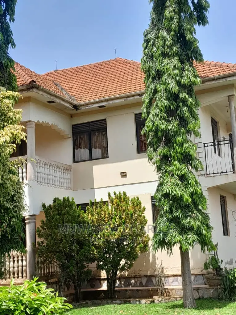 5bdrm Duplex in Fs Properties Ltd, Division B for sale in Division B