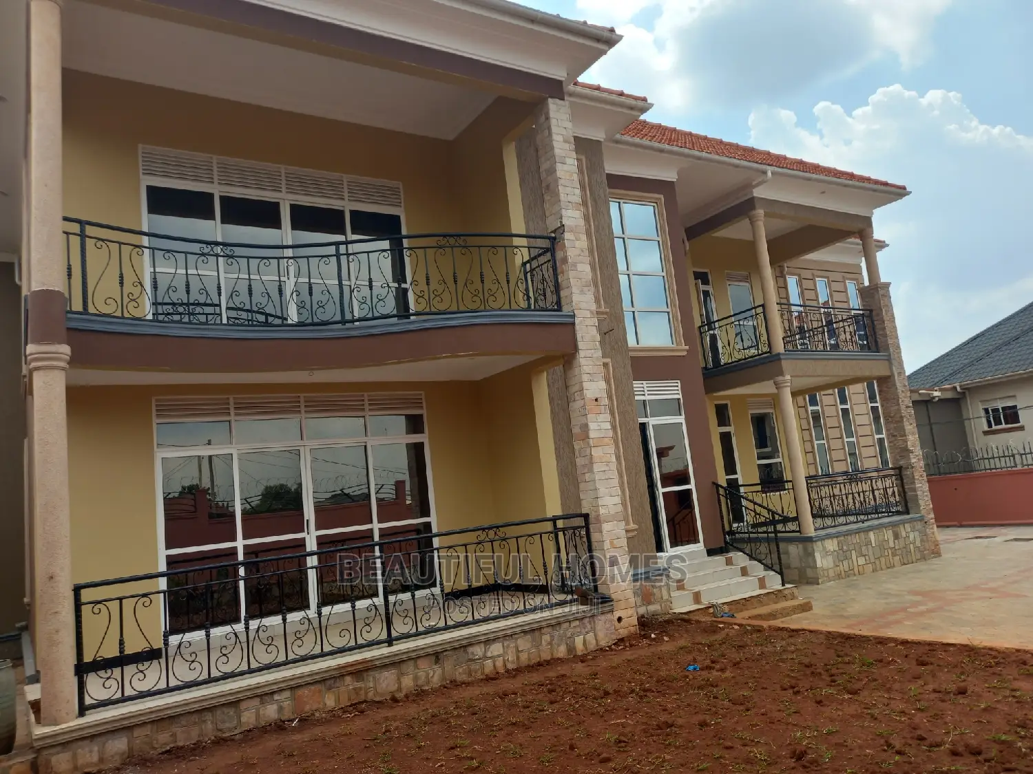 Furnished 6bdrm Duplex in Kyanja Posh, Nakawa for sale in Nakawa