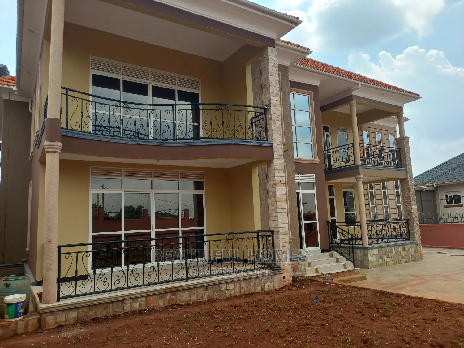 Furnished 6bdrm Duplex in Kyanja Posh, Nakawa for sale in Nakawa