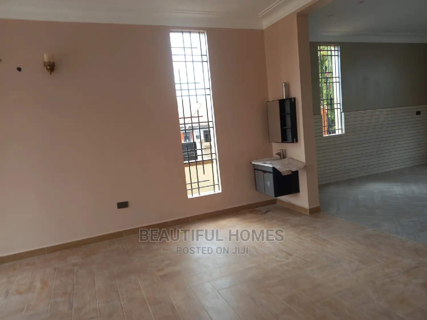 Furnished 6bdrm Mansion in Kyanja Gated Estate, Nakawa for sale in Nakawa