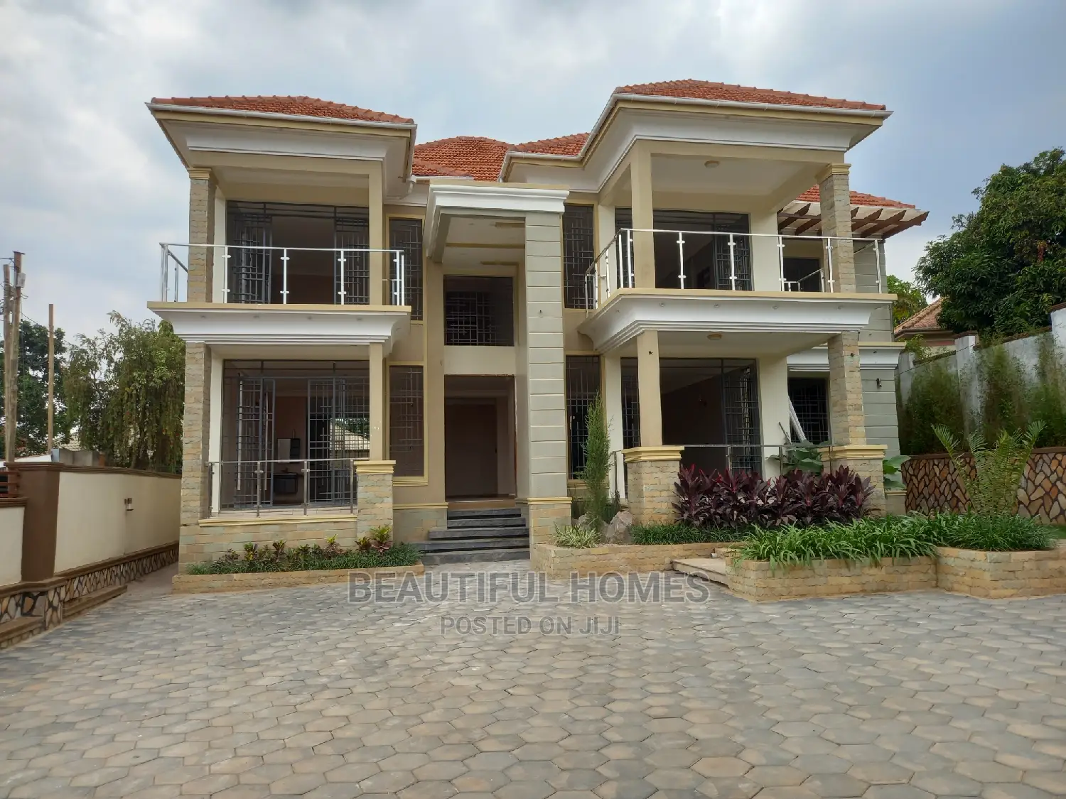 Furnished 6bdrm Mansion in Kyanja Tarmack, Nakawa for sale in Nakawa
