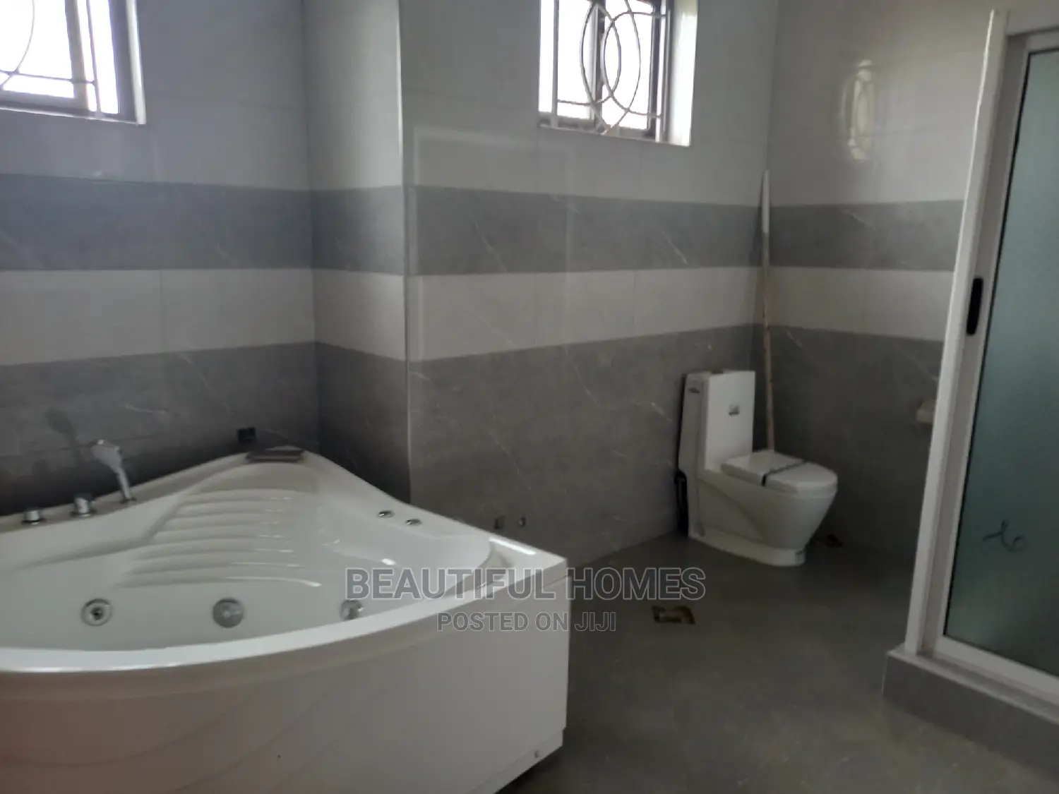 Furnished 6bdrm Duplex in Kyanja, Central Division for sale in Central Division