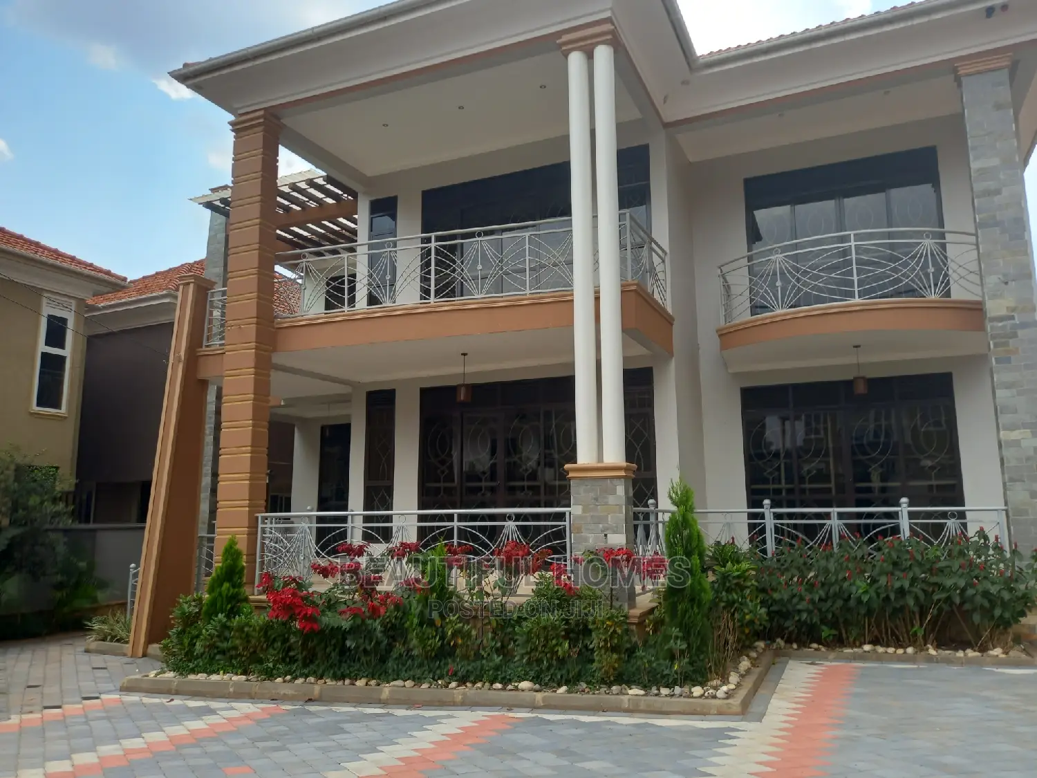 Furnished 6bdrm Mansion in Kyanja All Tarmack, Nakawa for sale in Nakawa