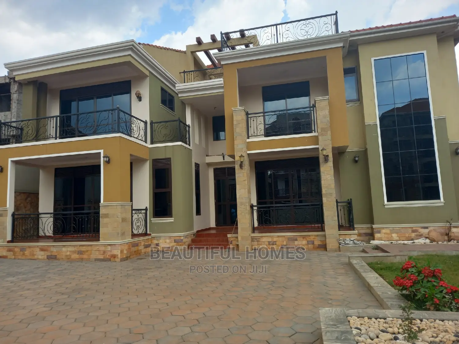 Furnished 6bdrm Mansion in Kyanja Tarmack, Nakawa for sale in Nakawa