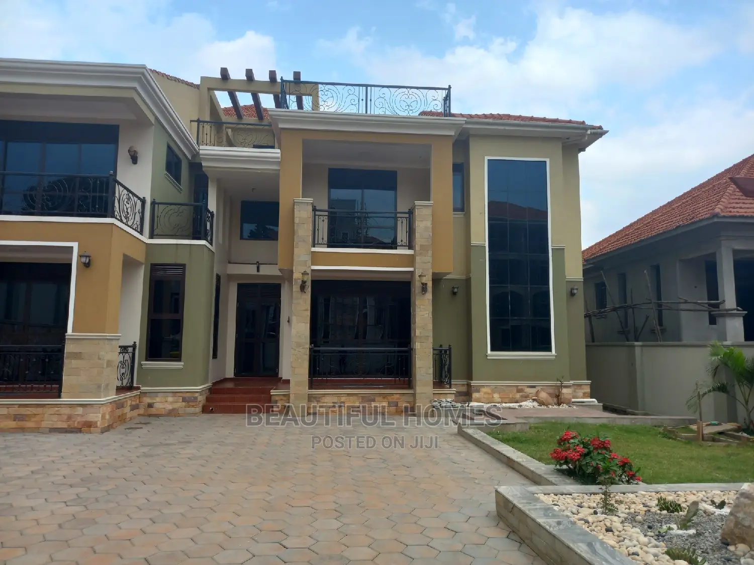 Furnished 6bdrm Mansion in Kyanja Tarmack, Nakawa for sale in Nakawa
