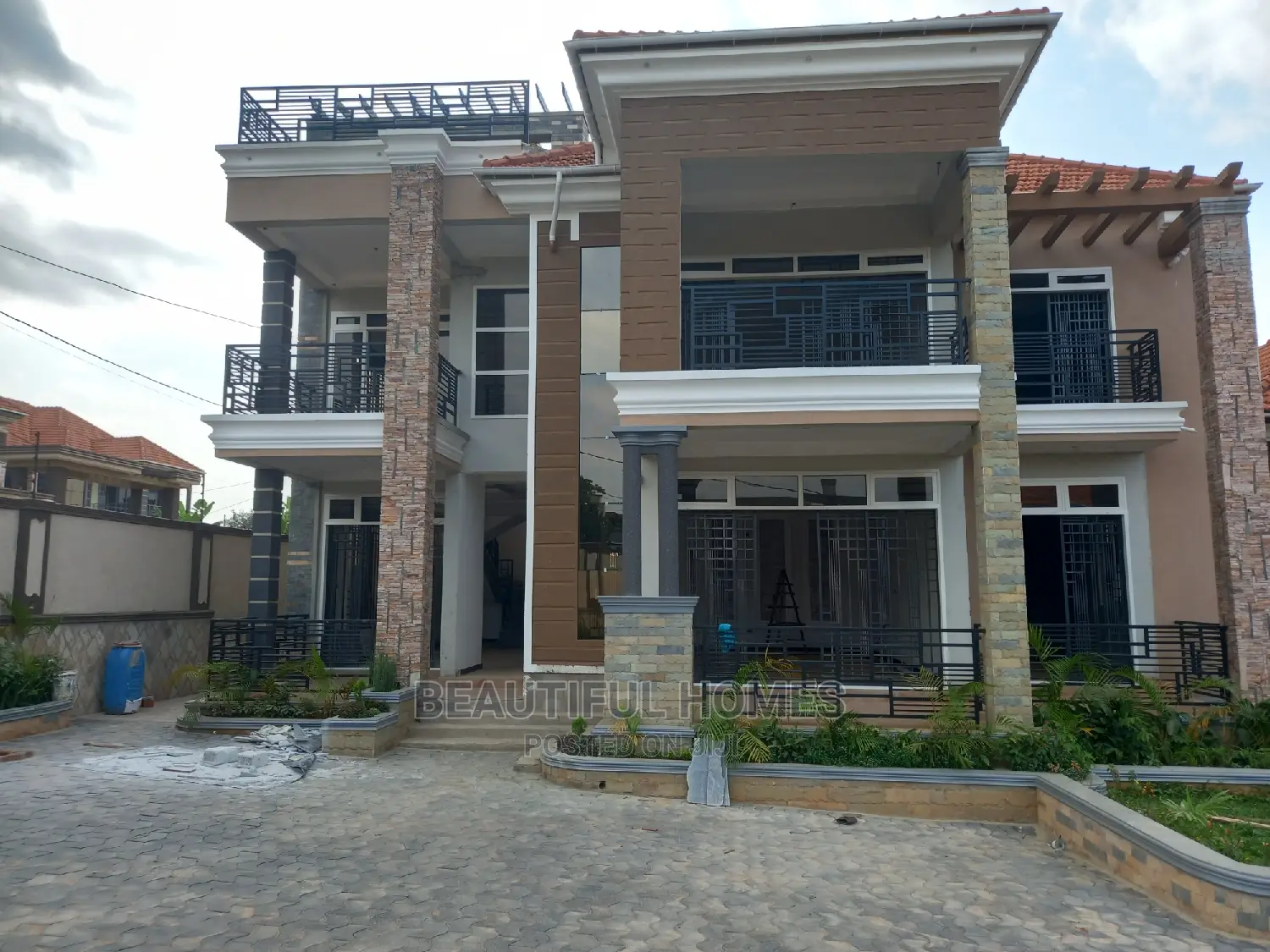 Furnished 6bdrm Mansion in Kisaasi High, Nakawa for sale in Nakawa