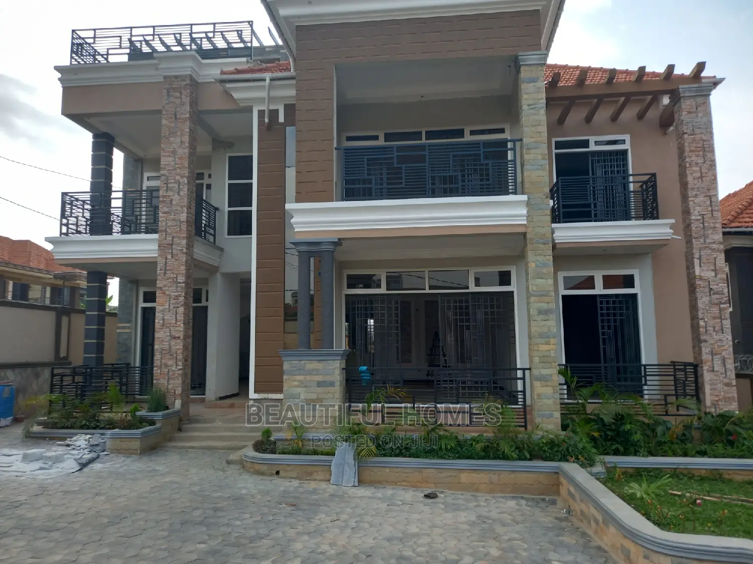 Furnished 6bdrm Mansion in Kisaasi Corporate, Nakawa for sale in Nakawa