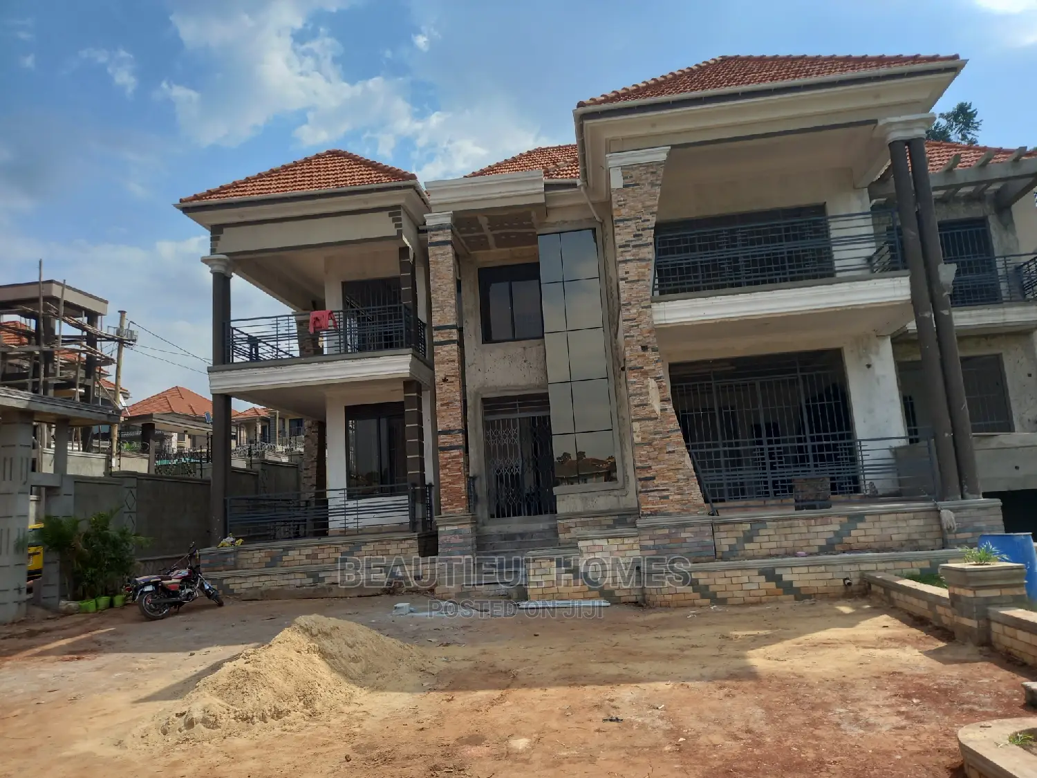 Furnished 6bdrm Mansion in Kisaasi Corporate, Nakawa for sale in Nakawa