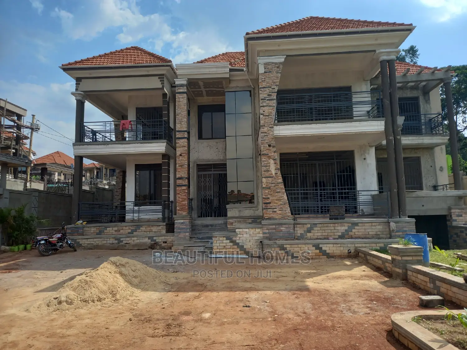 Furnished 6bdrm Mansion in Kisaasi Corporate, Nakawa for sale in Nakawa