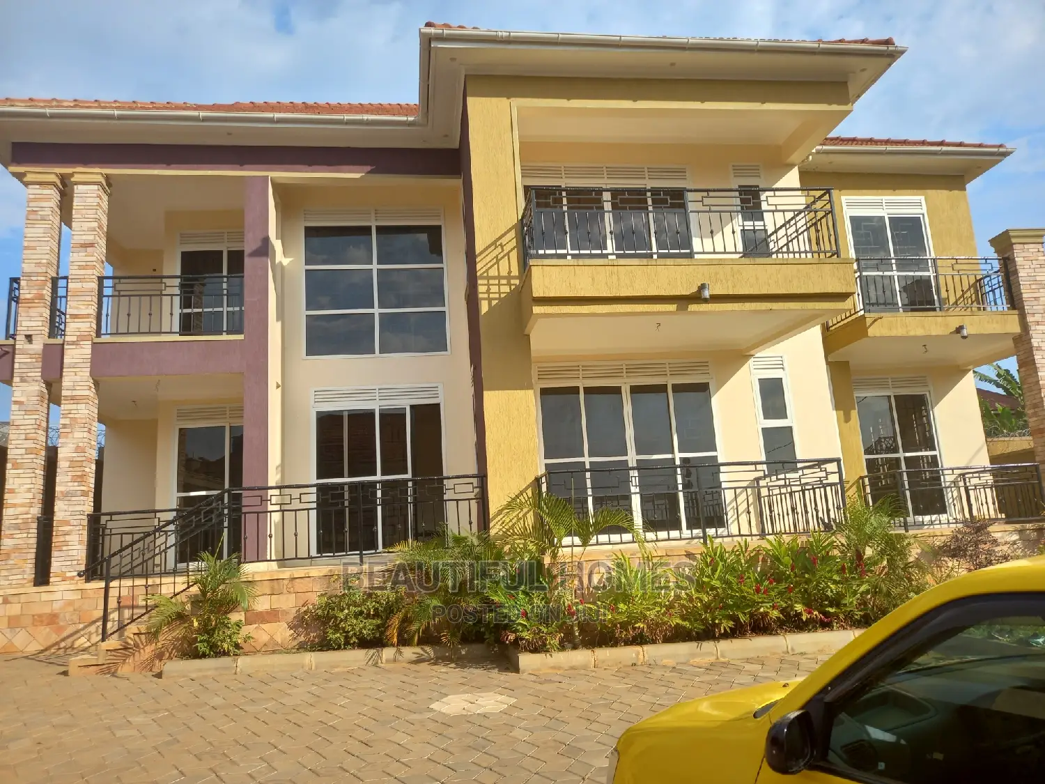 Furnished 6bdrm Duplex in Kira High End for sale in Kira