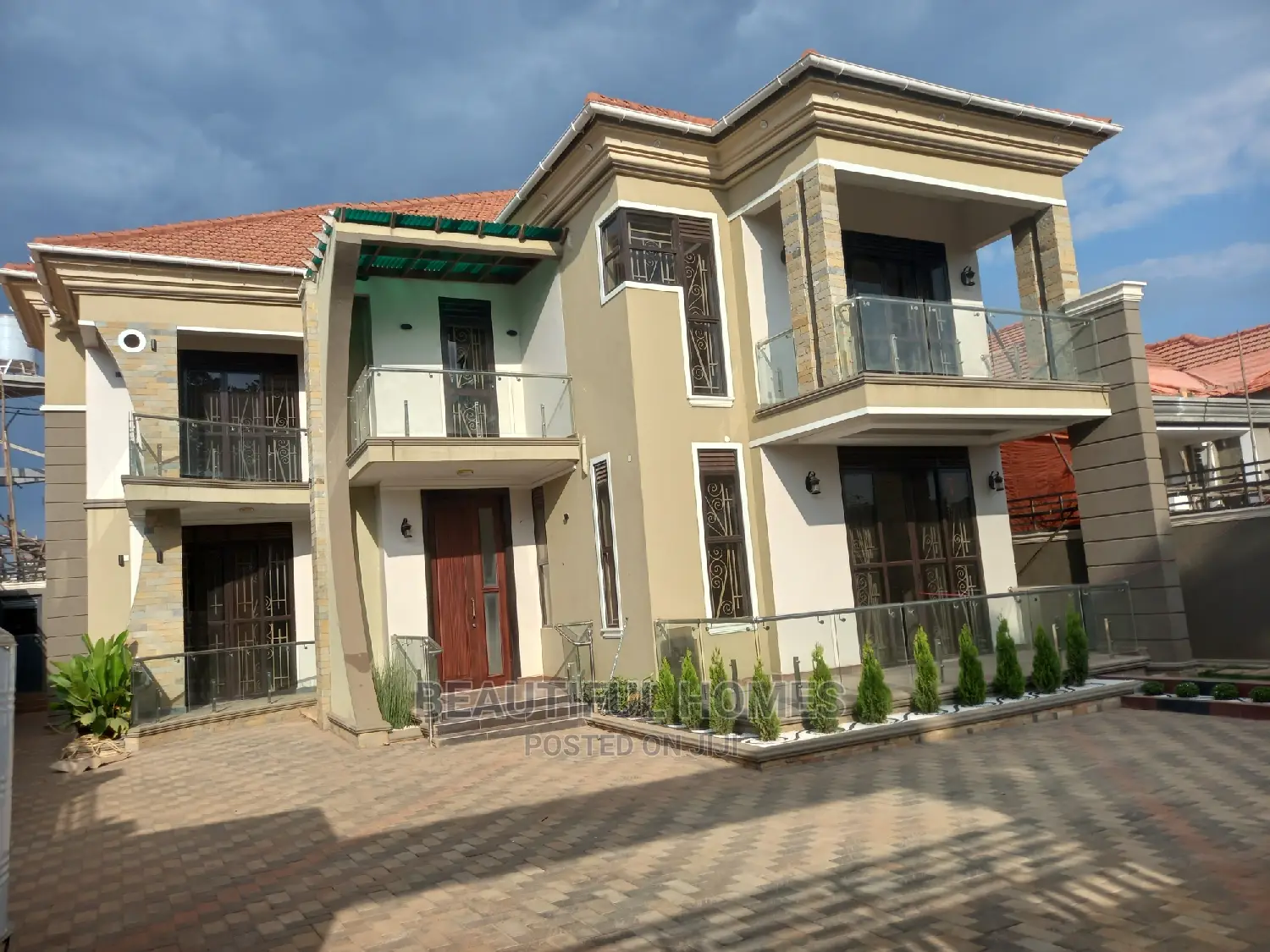 Furnished 6bdrm Duplex in Kira, Central Division for sale in Central Division