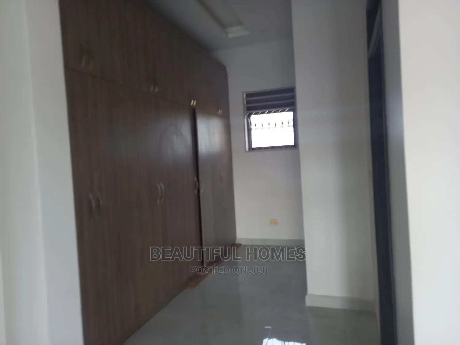 Furnished 6bdrm Mansion in Kira for sale in Kira
