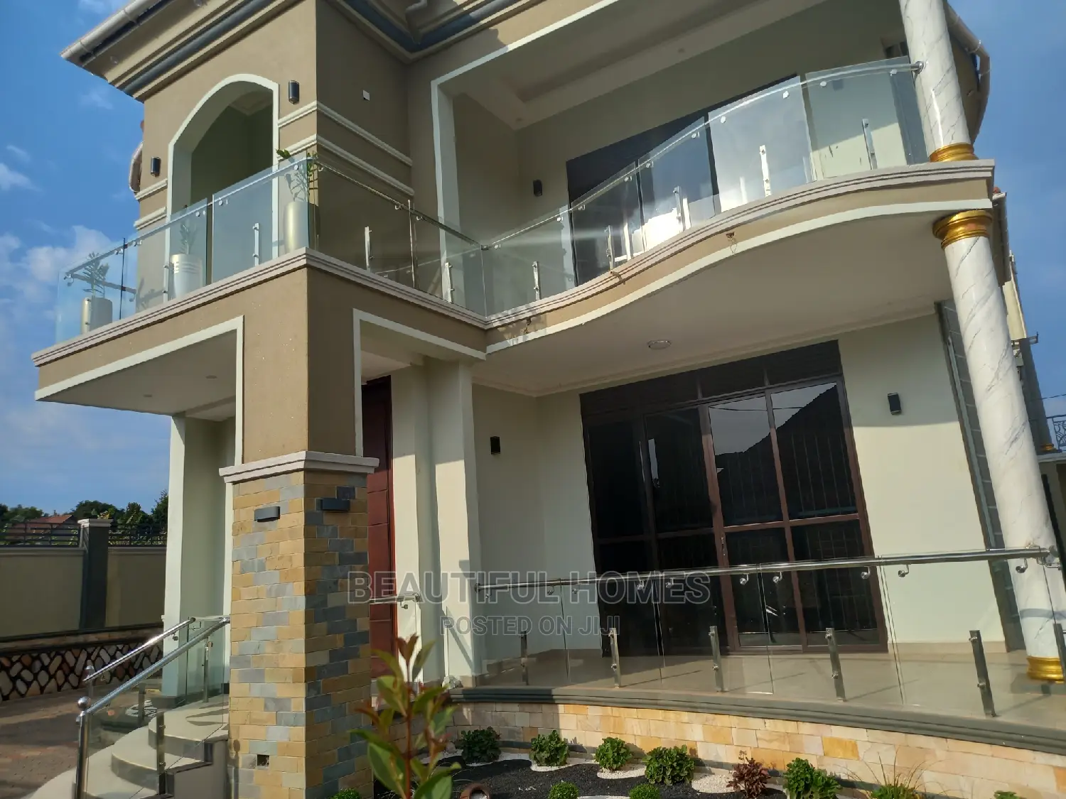 Furnished 6bdrm Duplex in Kira for sale in Kira