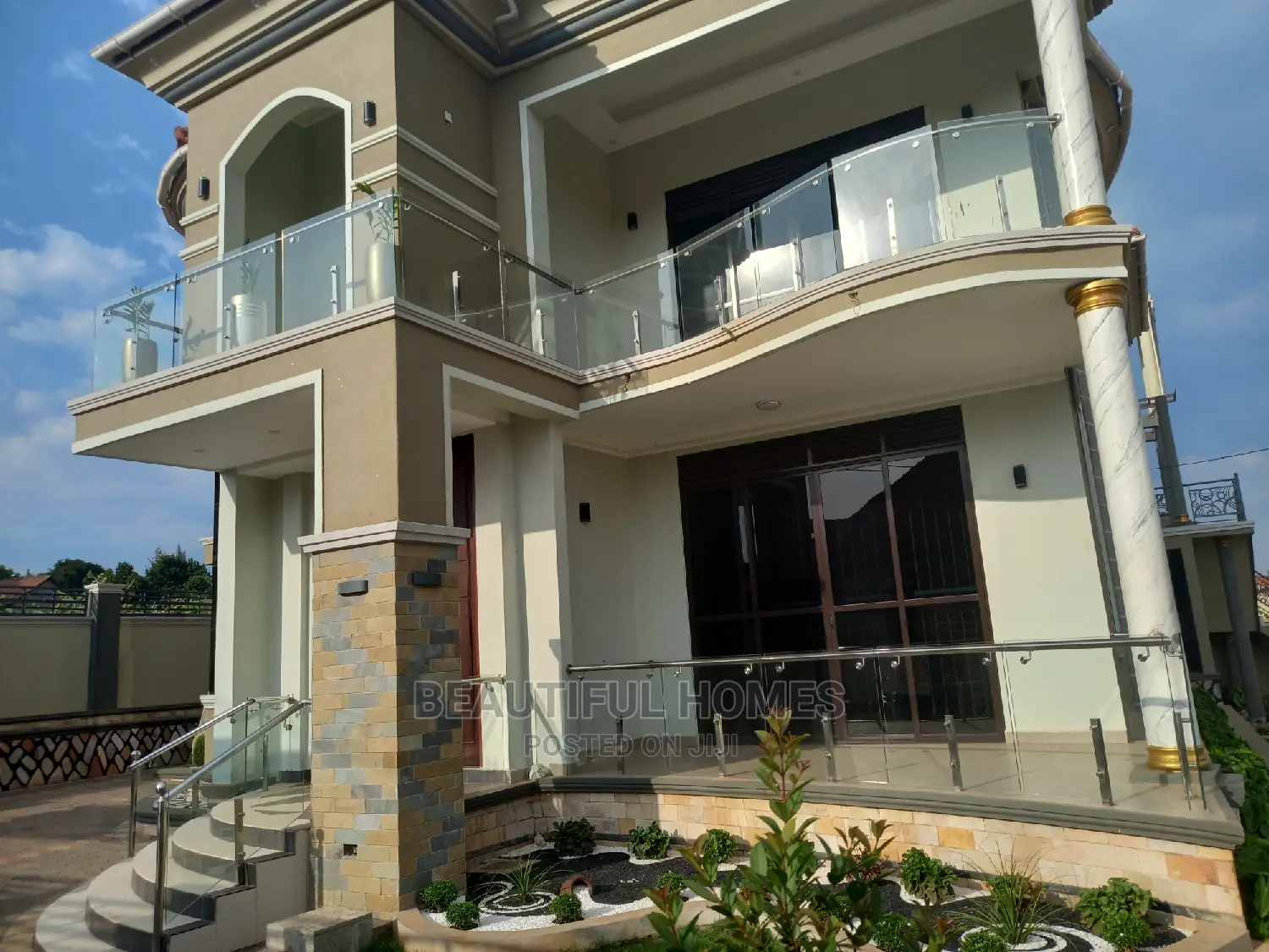 Furnished 6bdrm Duplex in Kira for sale in Kira
