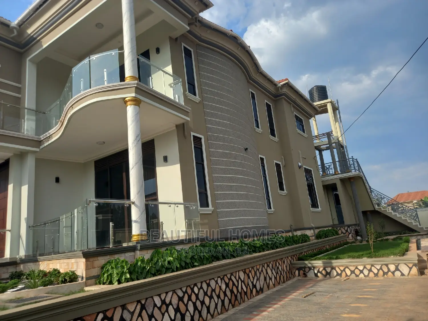Furnished 6bdrm Duplex in Kira for sale in Kira