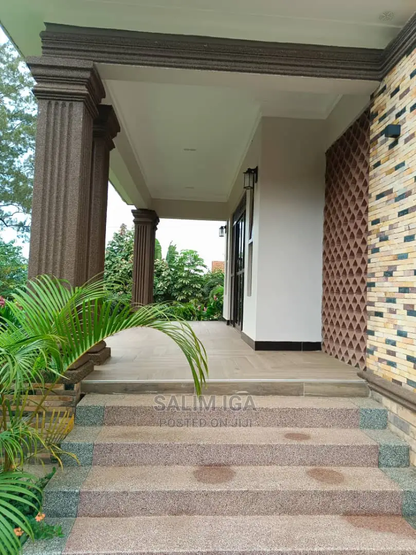 3bdrm Bungalow in Kololo Property, Central Division for rent in Central Division