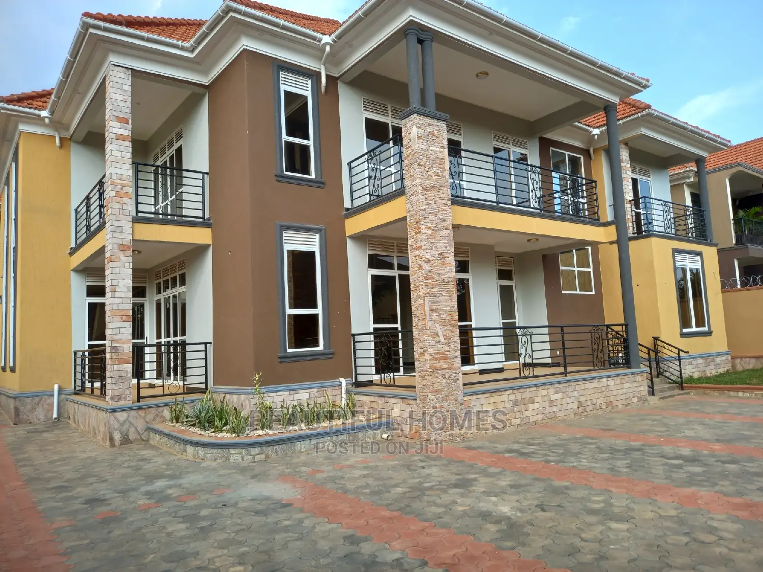 Furnished 6bdrm House in Kira Organised for sale in Kira