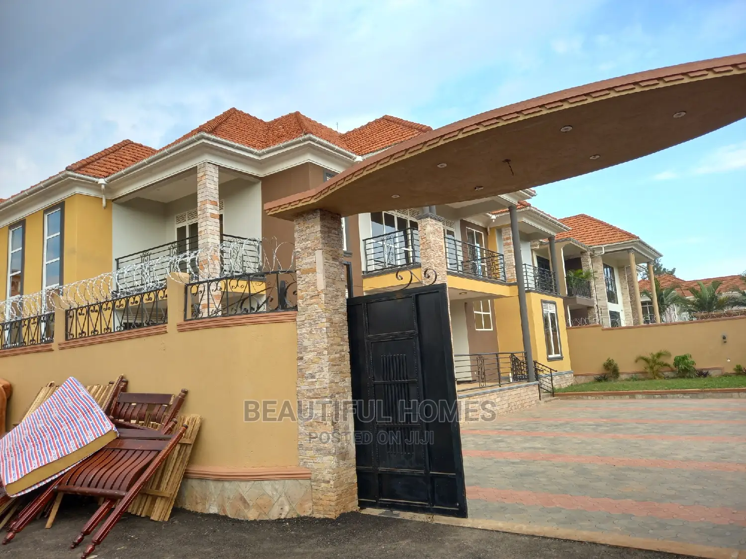 Furnished 6bdrm Mansion in Kira for sale in Kira