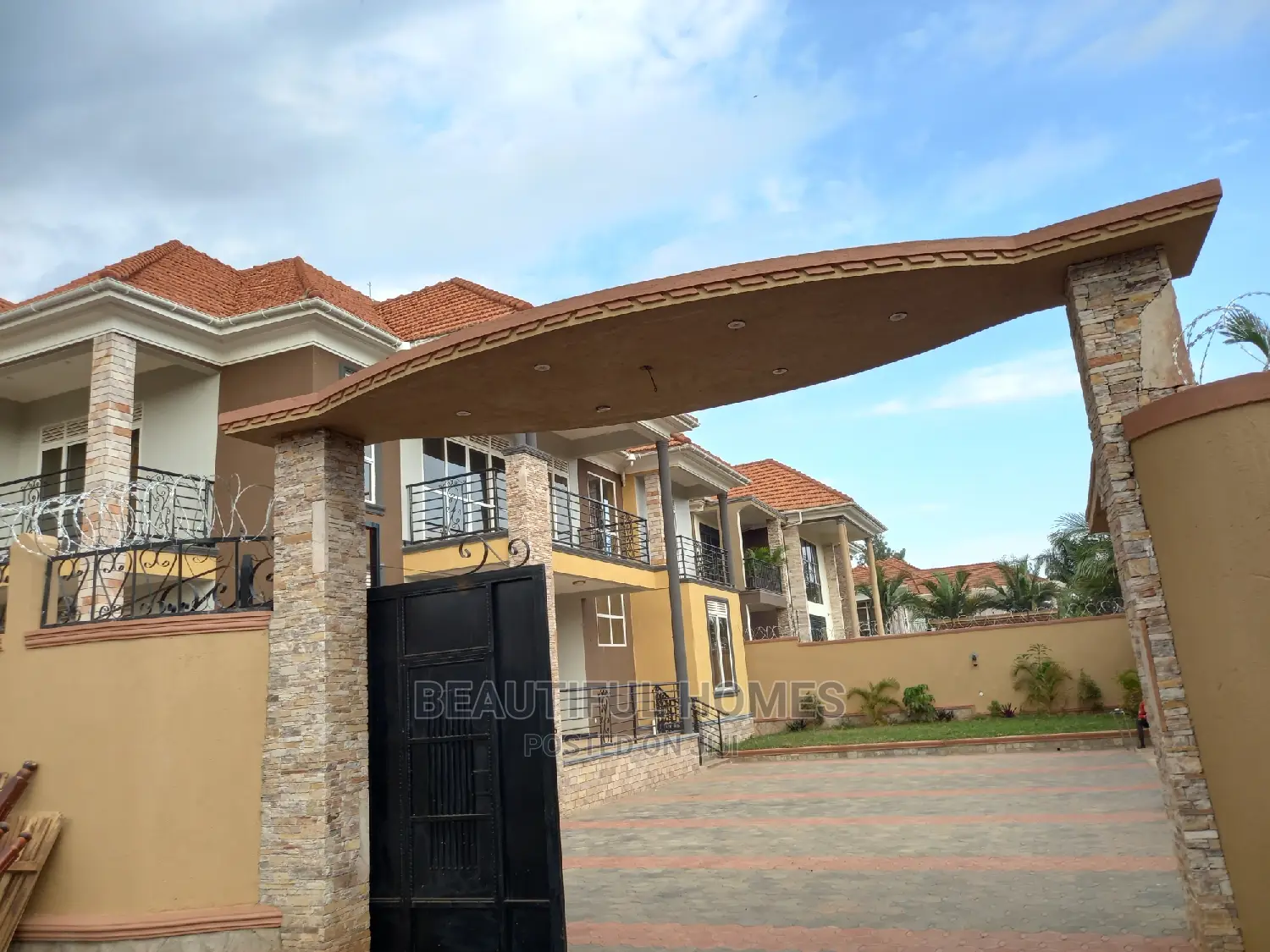 Furnished 6bdrm Mansion in Kira Wealthy Estate for sale in Kira