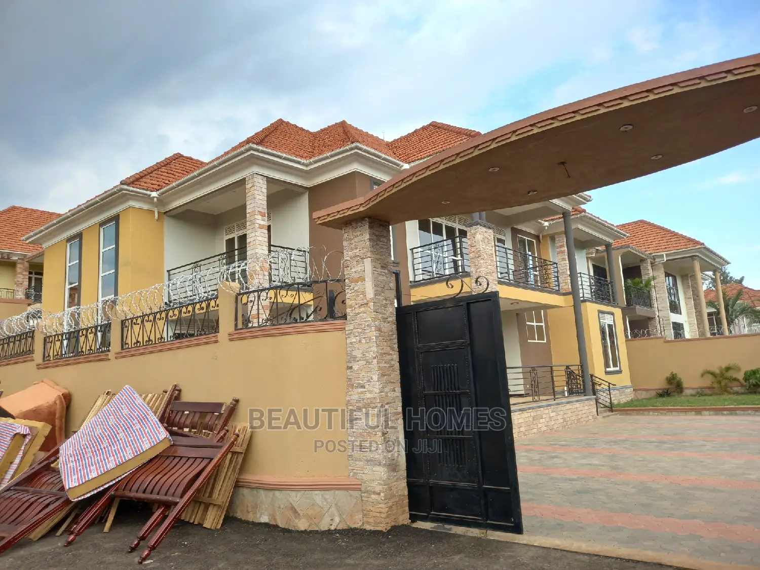 Furnished 6bdrm Mansion in Kira Wealthy Estate for sale in Kira