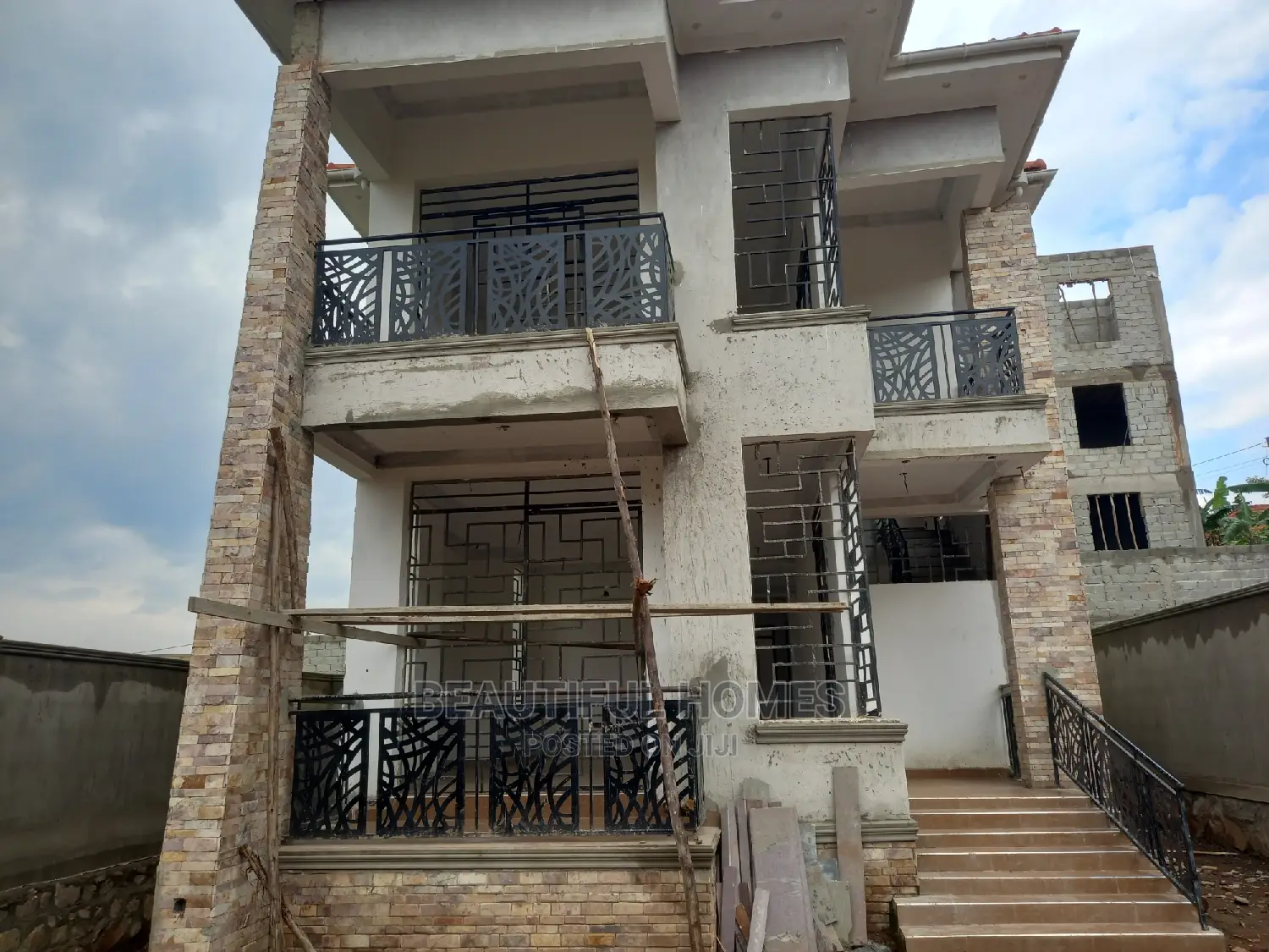 Furnished 4bdrm Duplex in Kira, Nakawa for sale in Nakawa