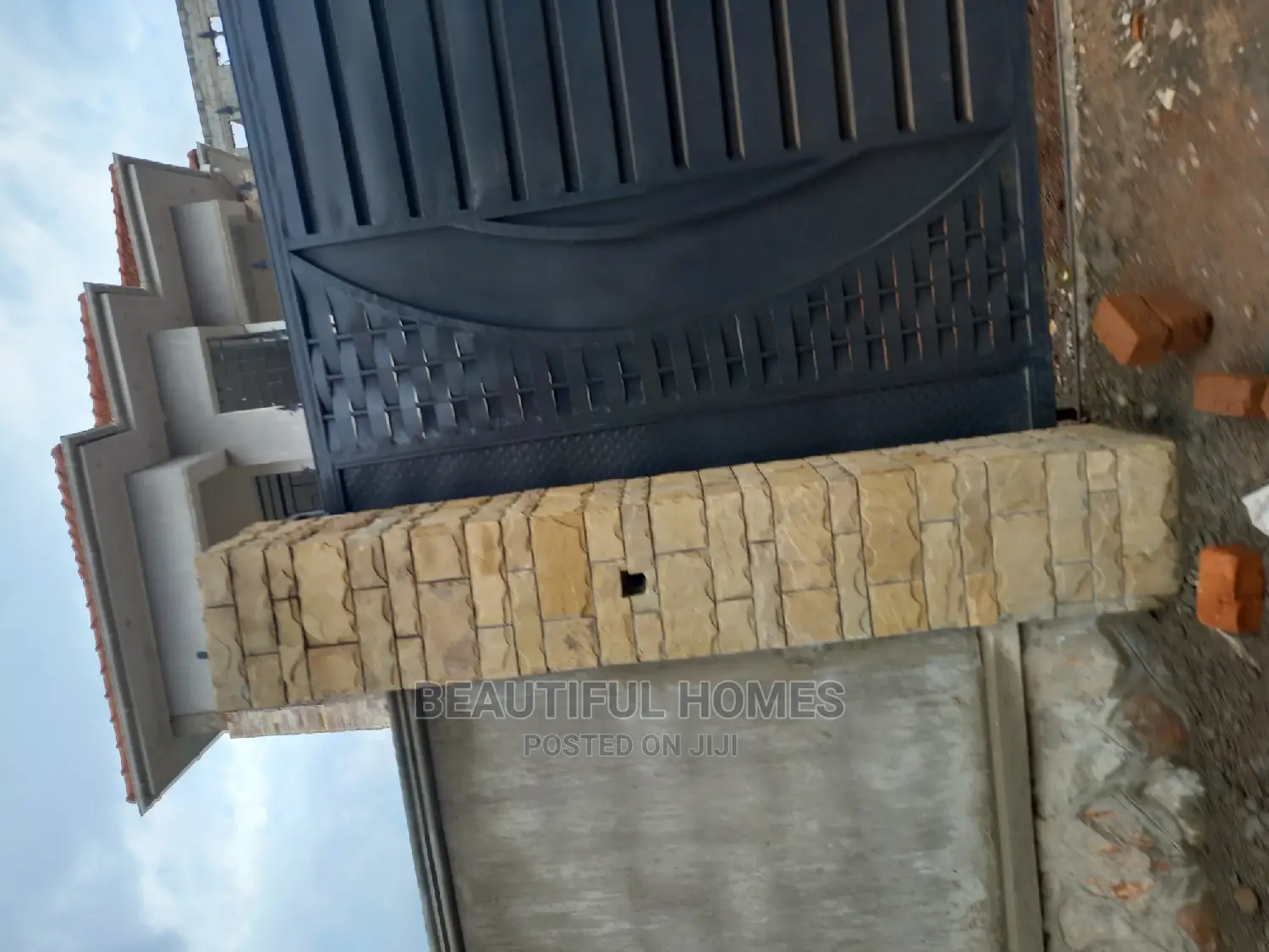Furnished 4bdrm Duplex in Kira Town for sale in Kira
